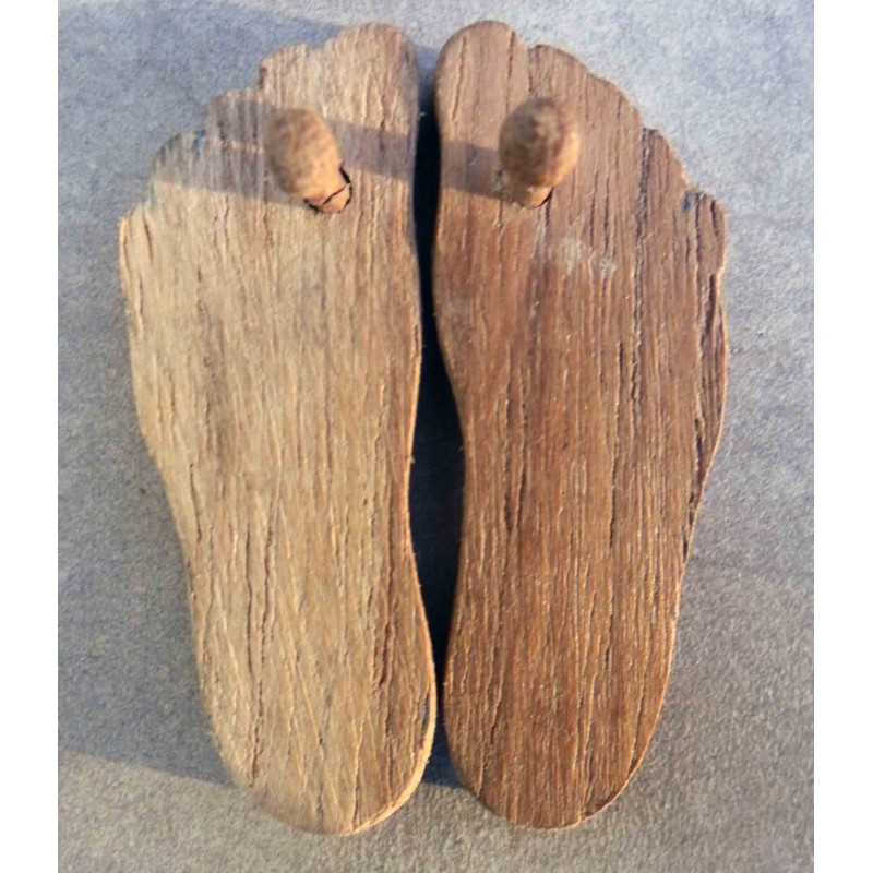 Kharam (wooden shoes)